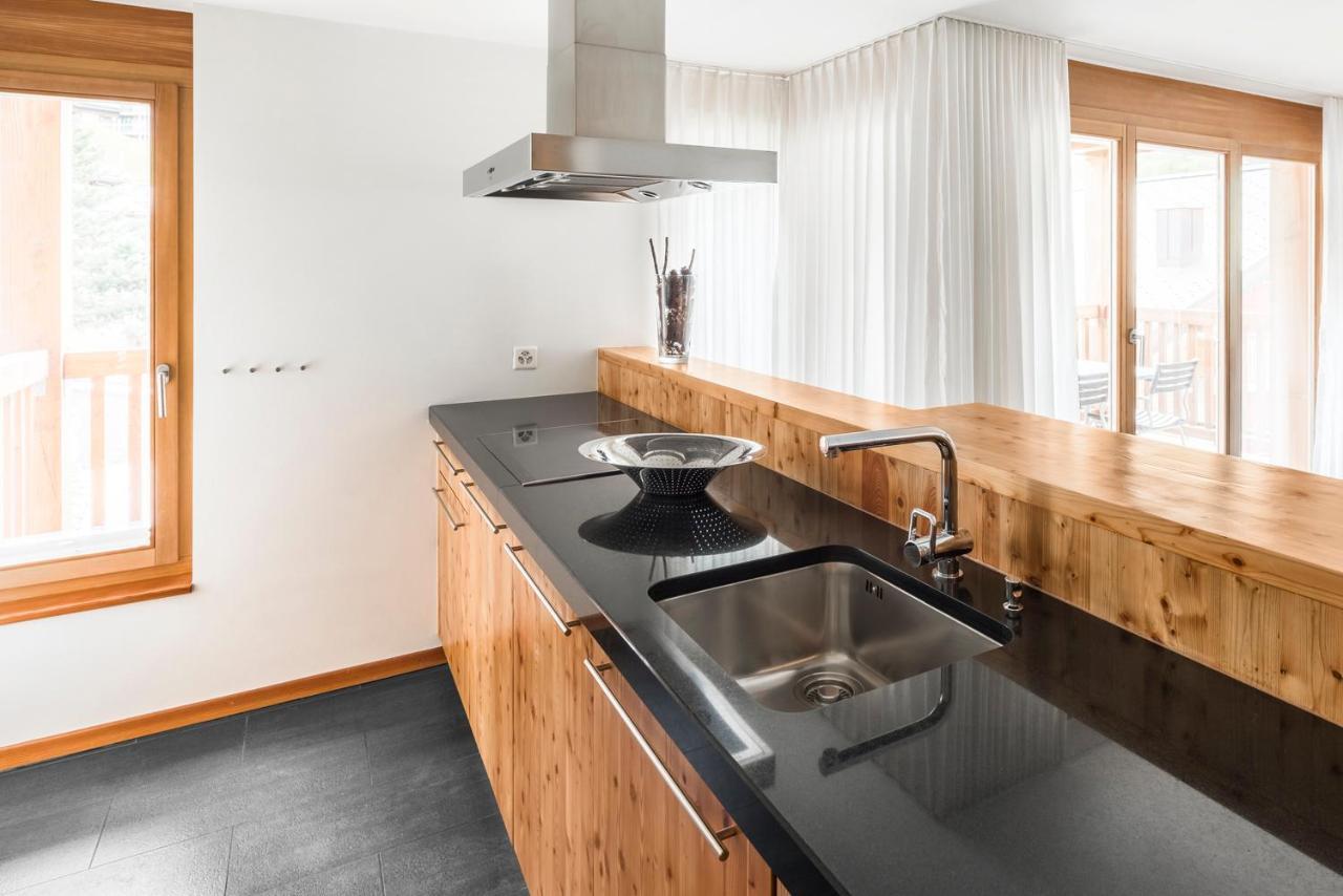 Ari Apartment *
